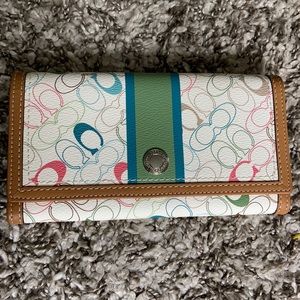 Coach signature c logo wallet